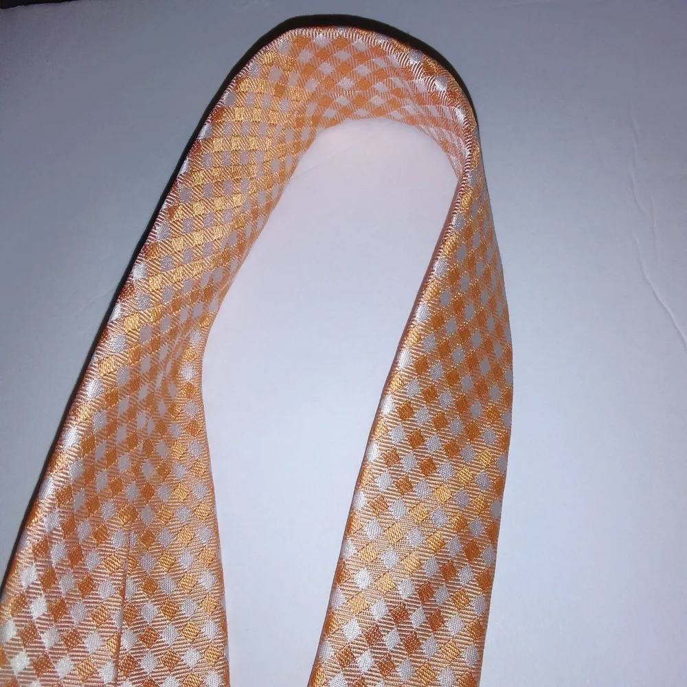 Eagle Shirtmakers Hand Made Silk Neck Tie